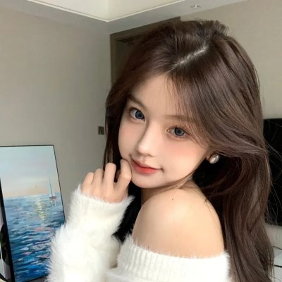 小女孩莫妮卡